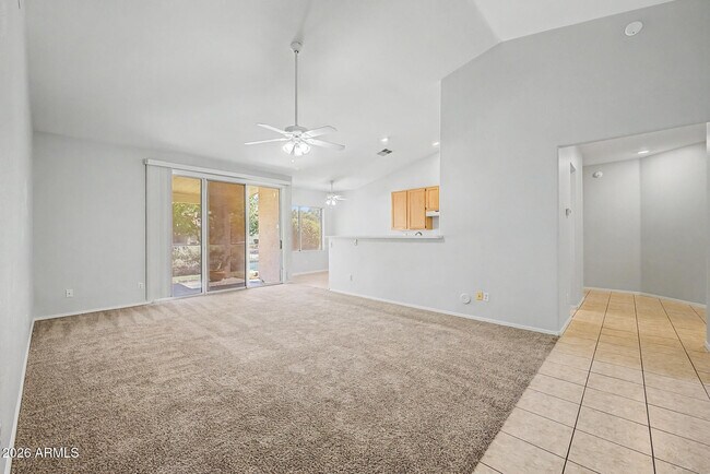 Building Photo - 405 W Primoroso Dr