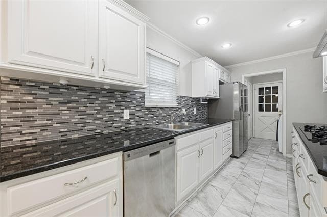 Building Photo - 3920 Sanguinet St