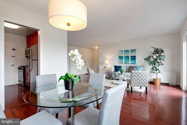 Building Photo - 1830 Columbia Pike