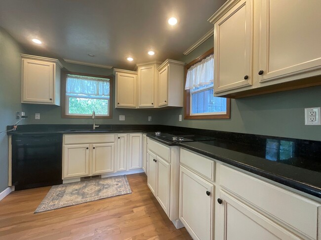 Building Photo - Beautiful 2 Story, Updated Home on Large Lot with 27x27 Shop! Military Welcome!