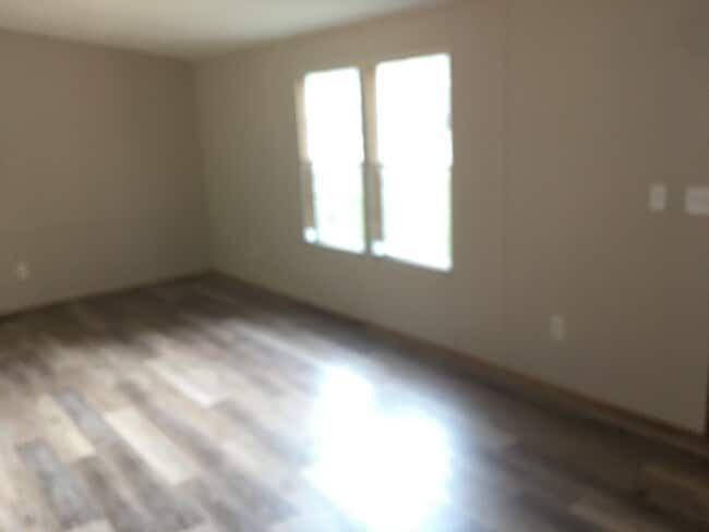 Building Photo - 476 Sharp St