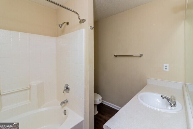 Building Photo - 4671 Tradewinds Ct
