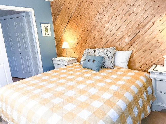 Building Photo - 3745 Holmes Creek Rd