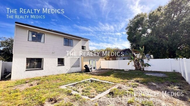 Building Photo - 430 Red Coat Ln