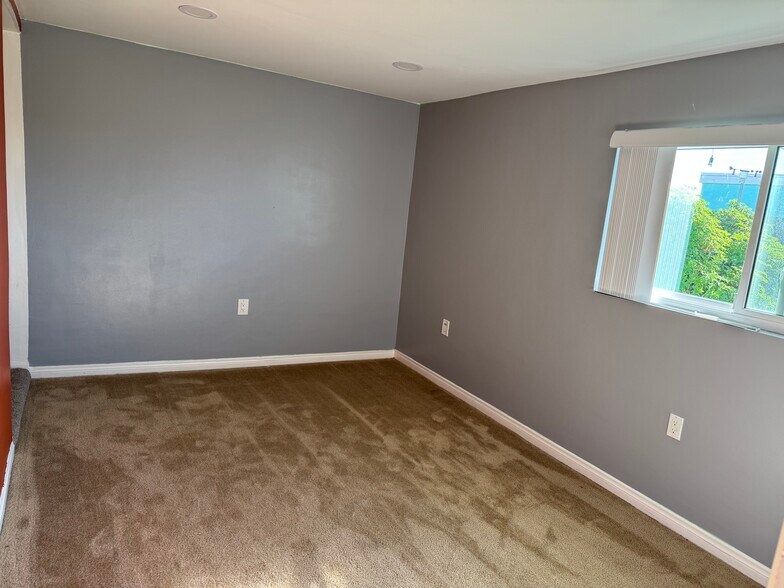 Building Photo - 3427 Clairemont Mesa Blvd