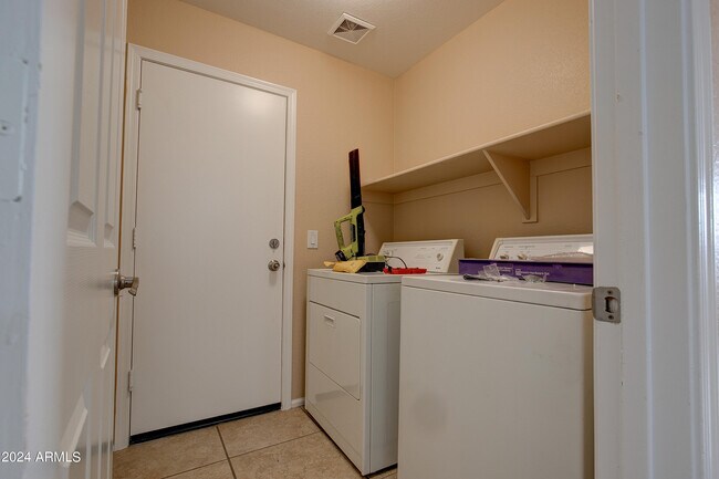 Building Photo - 2523 W Gambit Trail