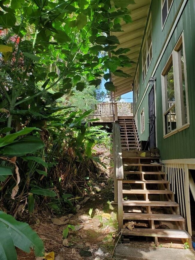 Stairwell Leading to Entrance - 47-334 Waihee Rd