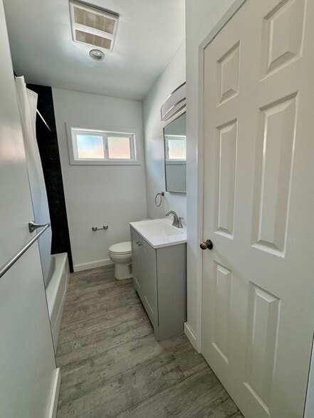 Building Photo - 16653 Tulsa St