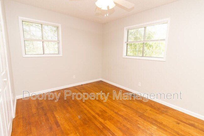 Building Photo - 7911 Hixson Pike