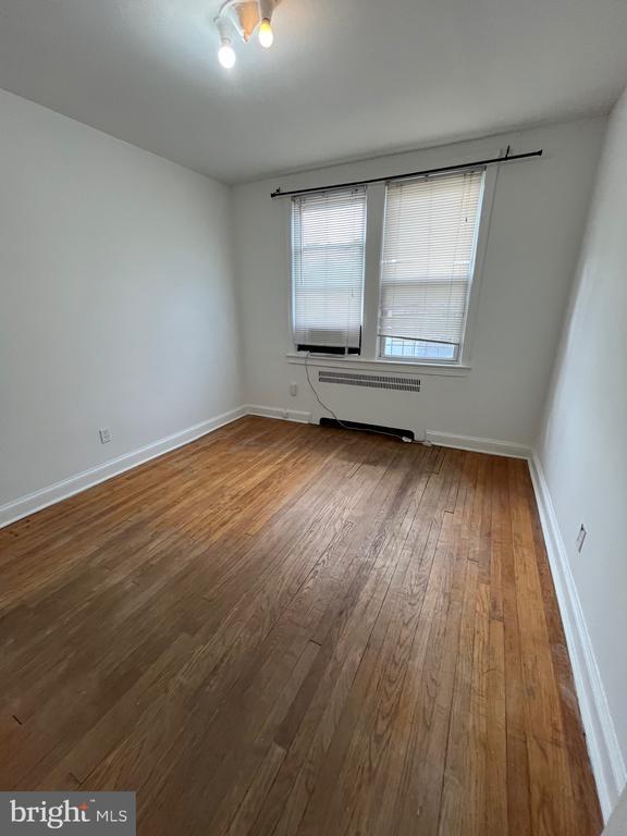 Building Photo - 4034 7th St NE