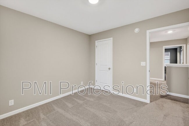 Building Photo - 353 Ruby Cate Wy