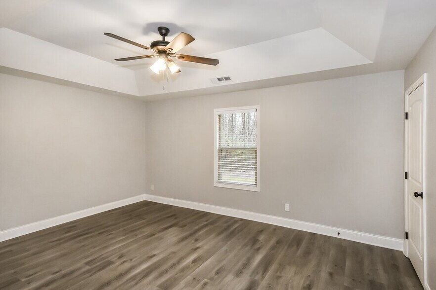 Building Photo - 453 Charleston Pl