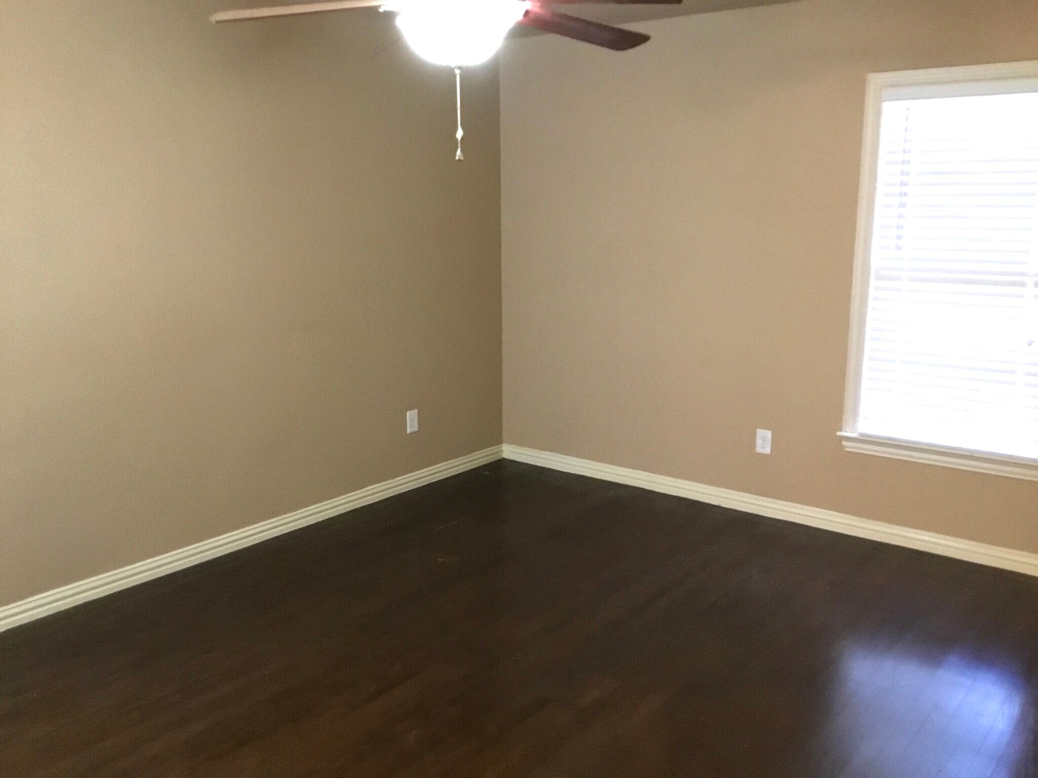 Building Photo - 3355 Bilglade Rd