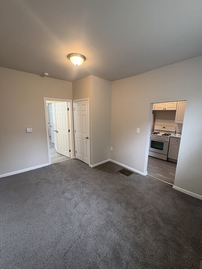 Building Photo - 2213 Belair Rd