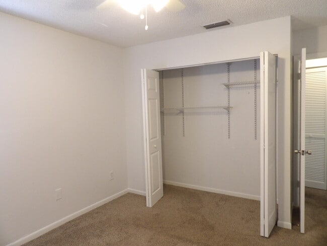 Building Photo - 4132 Palm Bay Cir