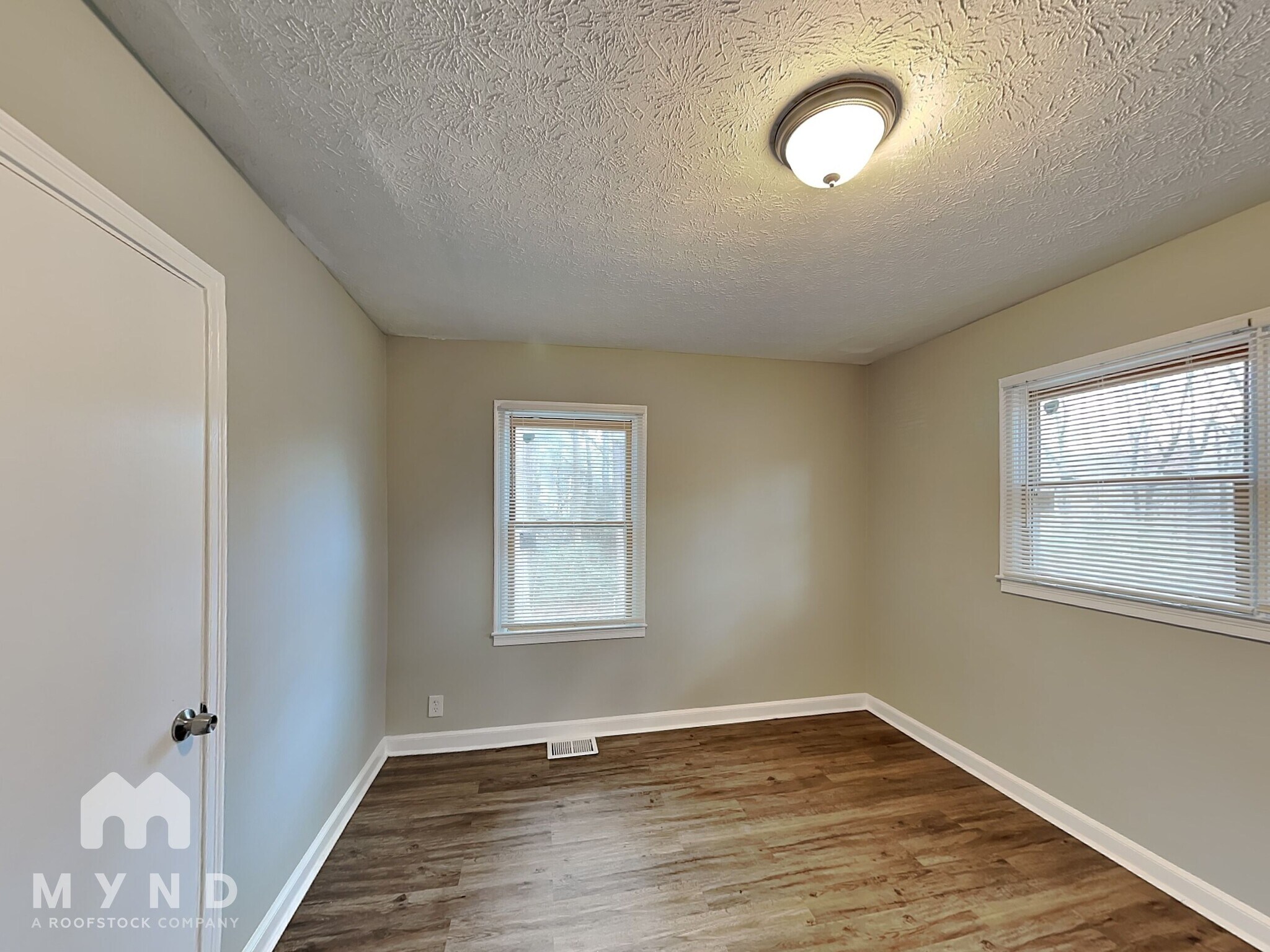 Building Photo - 425 Stephenson Rd