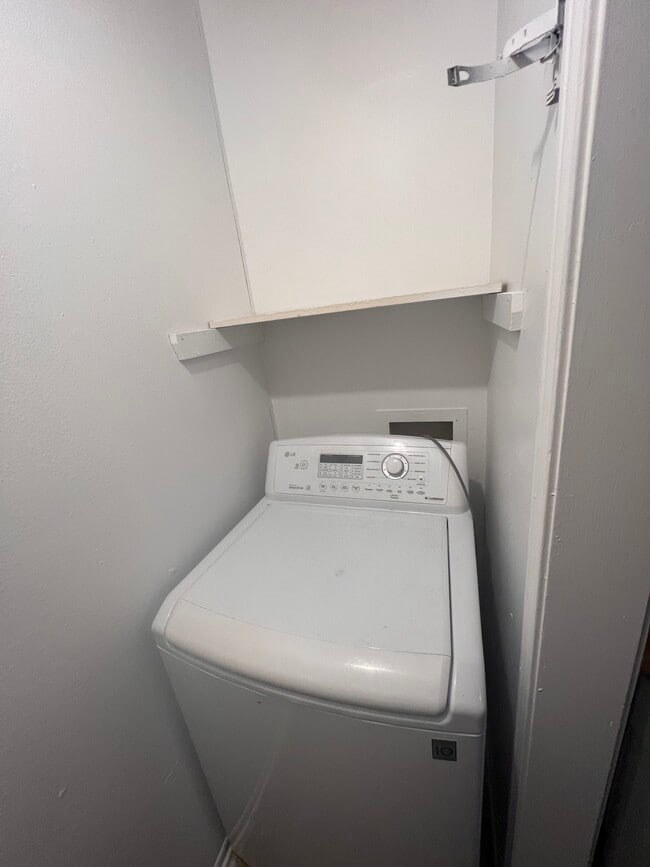 washer - 3482 King Bradford Dr