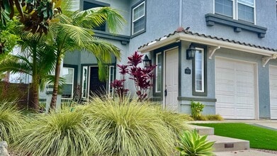 Building Photo - Unfurnished 1 Bedroom with AC and Private ...