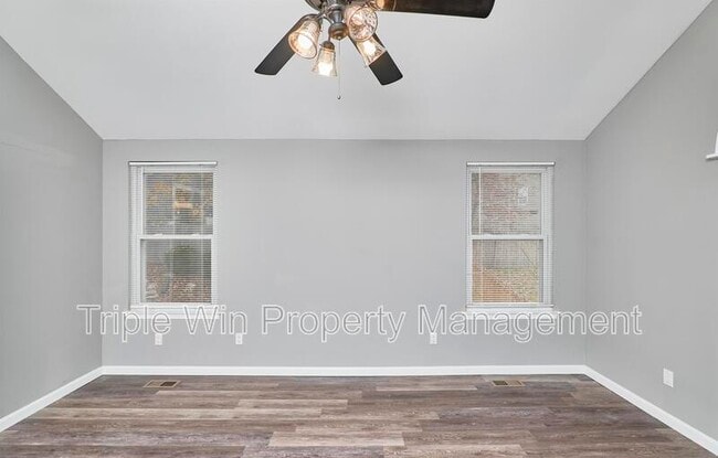 Building Photo - 121 Walnut Hill Dr