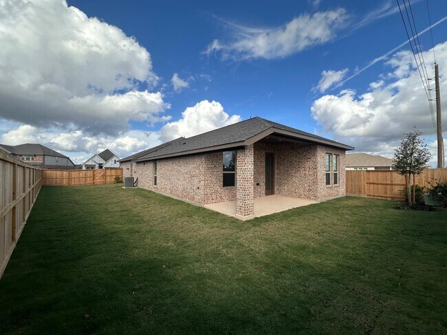 Building Photo - 6030 Cottontail Ln