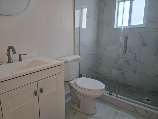 Building Photo - 1320 NW 82nd Ave