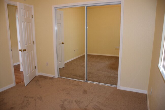 Building Photo - Amenities Galore in Lake Marion Golf Resort! Gated Community! Lovely 2-Bedroom, 2-Bath Condo!