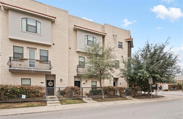 Building Photo - 3142 Ross Ave