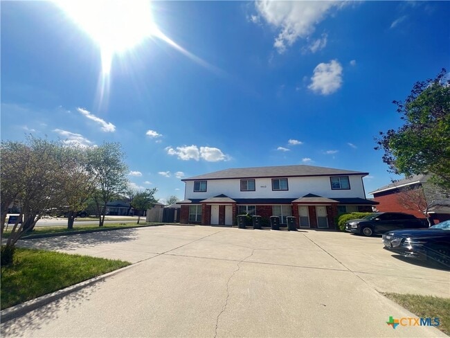 Building Photo - 4413 Abigail Dr