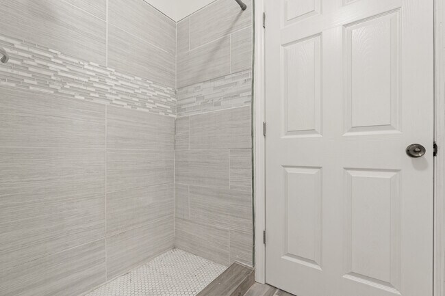 Building Photo - 402 S Franklin St