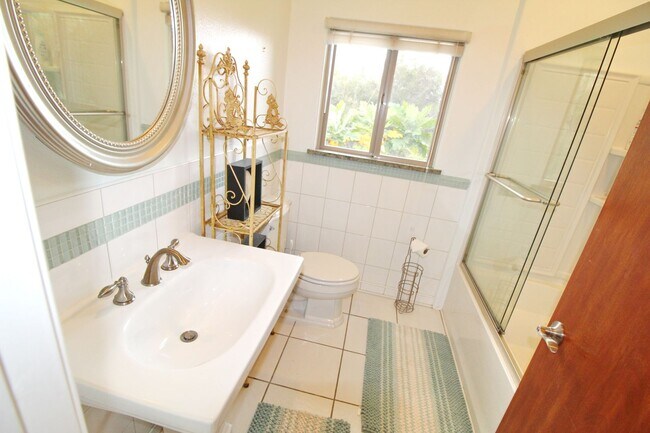 Building Photo - Kula - Furnished 3Bed/2Bath standalone home with Spectacular views