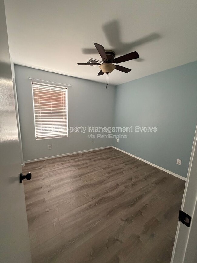 Building Photo - 25067 W Dove Trail