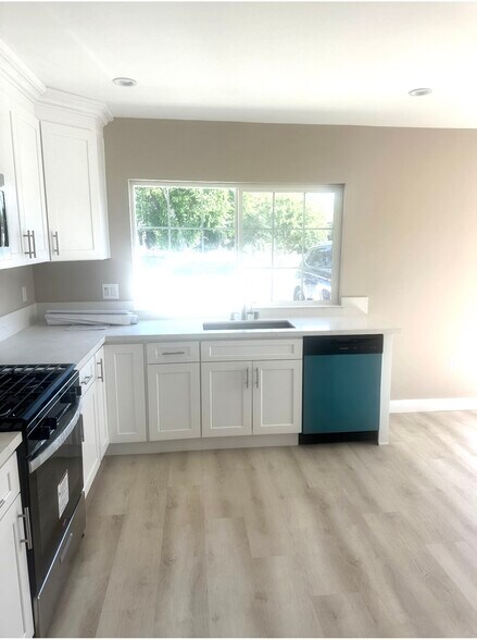 Building Photo - 24047 Gilmore St