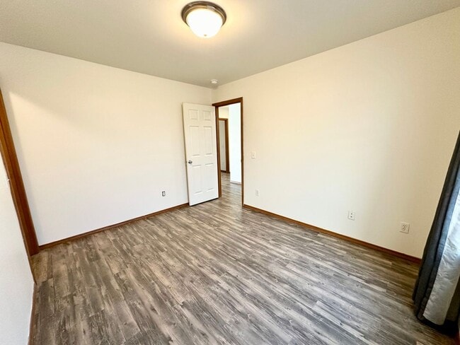 Building Photo - Charming 4-Bedroom Home with Large Fenced Yard and Modern Updates in Ellensburg