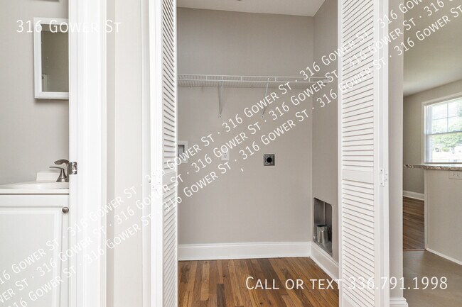 Building Photo - 316 Gower St
