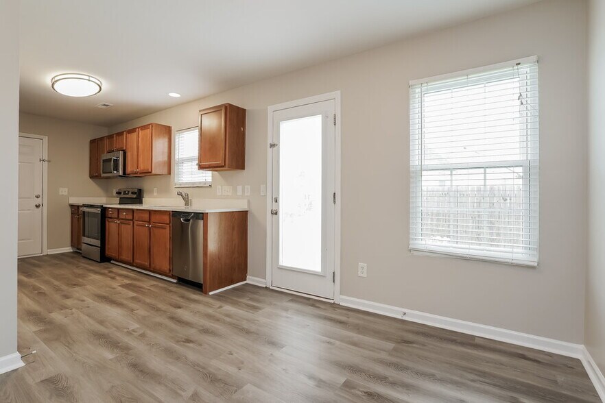 Building Photo - 3430 Ferdilah Ln
