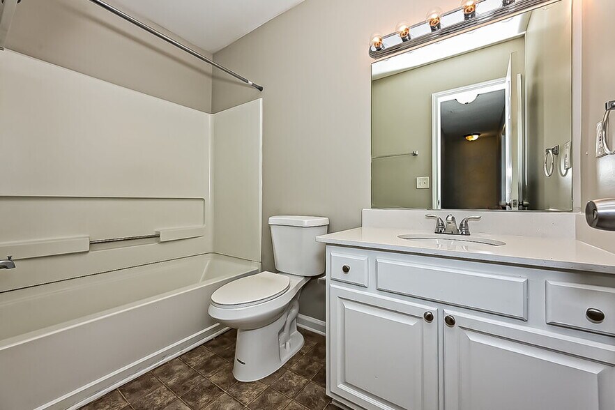 Building Photo - 2497 Brianna Dr