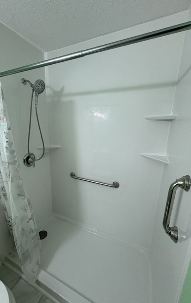 Building Photo - 1801 Brookline Ct