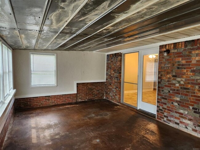 Building Photo - 211 Edgewood Ave
