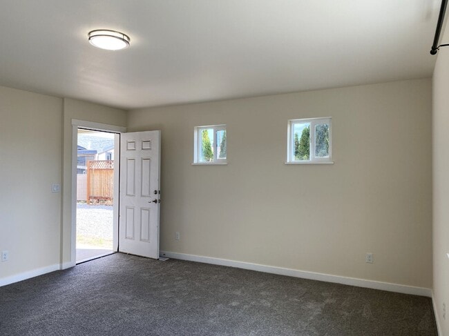 Building Photo - New Construction in Dallesport