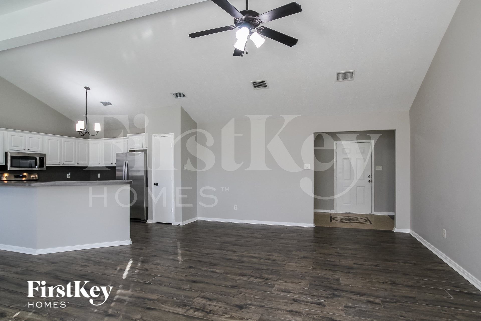 Building Photo - 16204 N View Ct