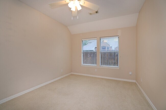 Building Photo - 17222 Leeside Dr