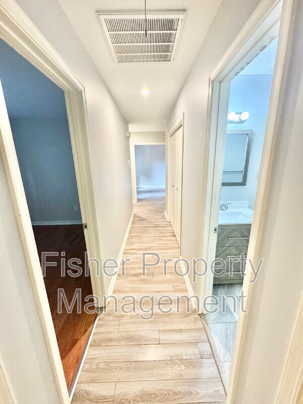 Building Photo - 5100 Brightridge Ln
