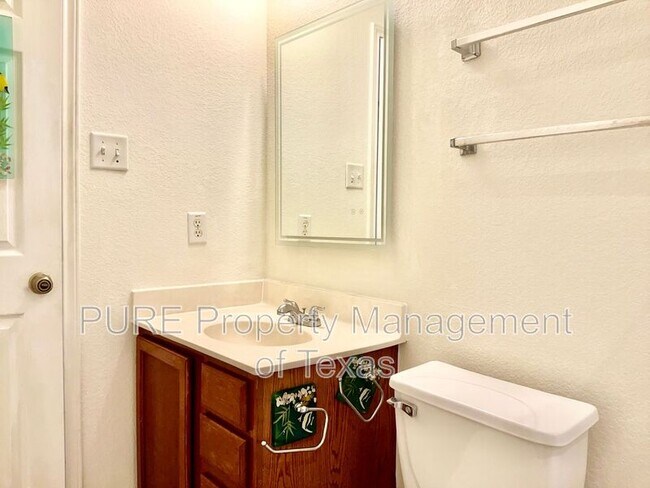Building Photo - 2306 Kuykendall Dr