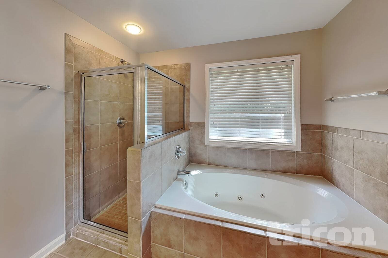 Building Photo - 1571 English Manor Cir