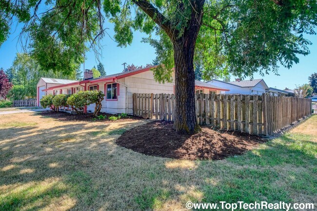 Building Photo - 14390 SW Furlong Way