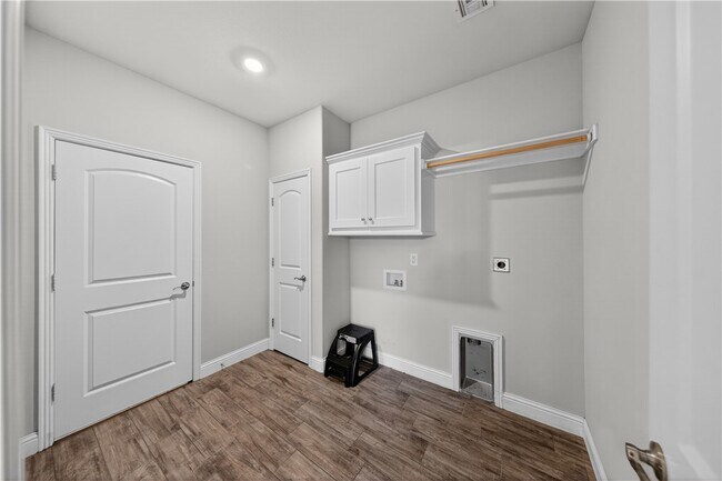 Building Photo - 584 Quartz Wy