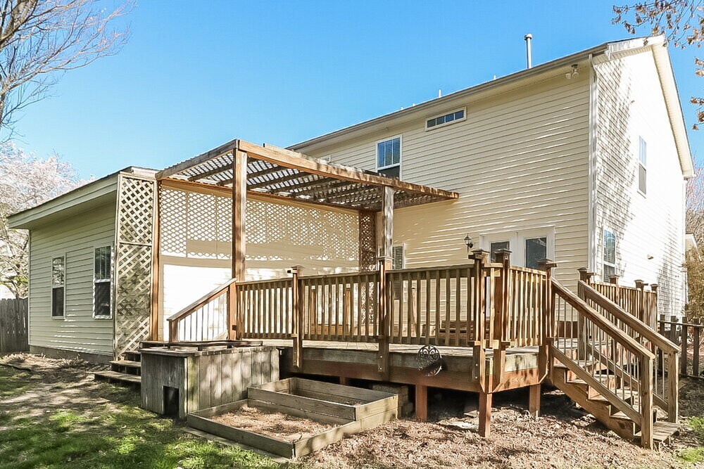 Building Photo - 1650 Southcross St