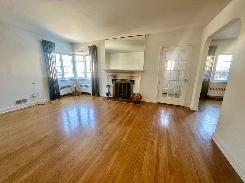 Building Photo - 468 Greenmount Ave