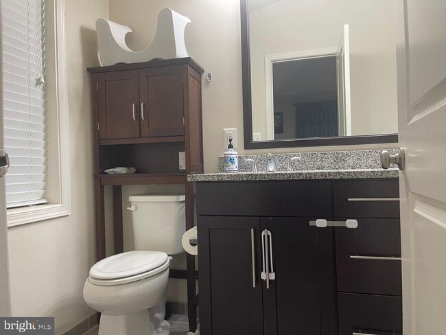 Building Photo - 43010 Paris Gap Square