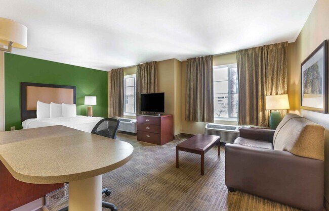Building Photo - Furnished Studio-Houston - Med. Ctr. - Bra...